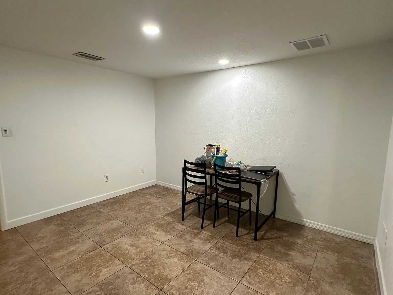 2 bed, 1236 sqft, $1,950 — Photo 2
