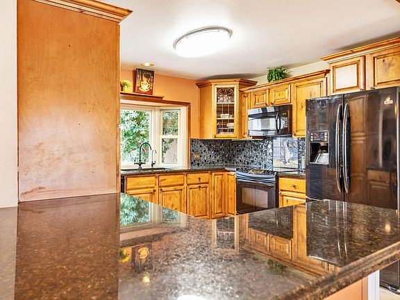 5th image of 13 Leisure World