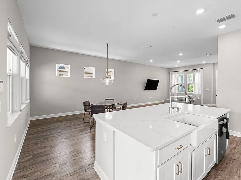 10129 Pearson Ave — Photo 7