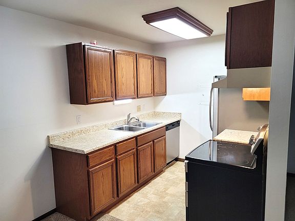 5th image of 2713 Westview Ct APT 8