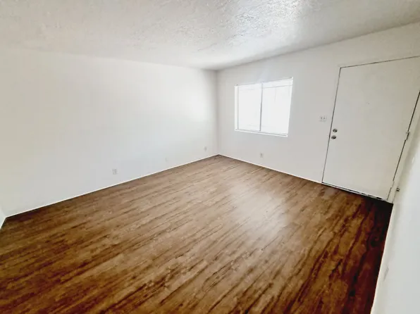 3618 Lafayette Drive Ne, 3618 Lafayette Dr NE APT C, Albuquerque, NM 87107