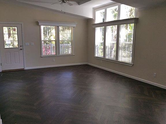 3rd image of 5512 San Luis Dr