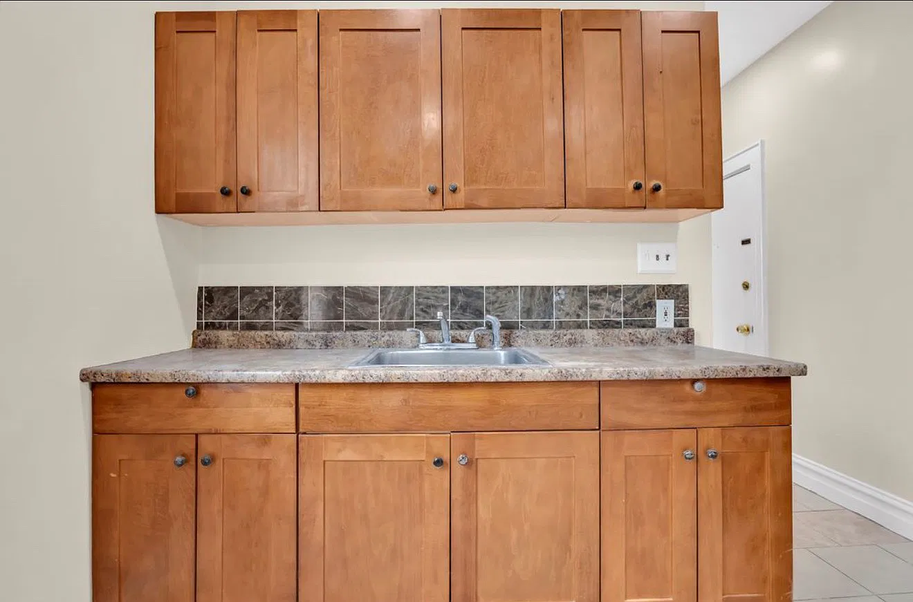 2 bed, $2,375 — Photo 3