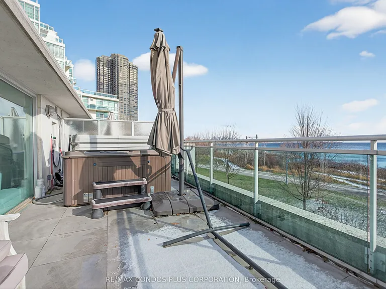 5 Marine Parade Dr #Townhouse 125 — Photo 33