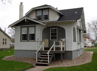 806 N 5th St, Montevideo, MN 56265