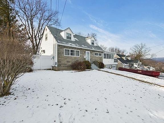 4th image of 16 Havervale Ln