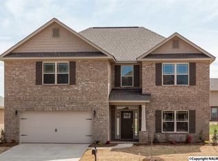 7502 Colibri Cir, Owens Cross Roads, AL 35763