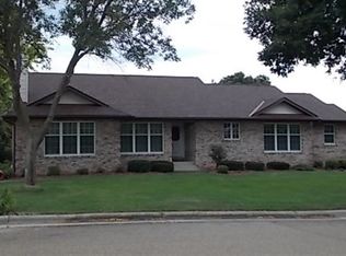 1516 Jamesway, Fort Atkinson, WI 53538