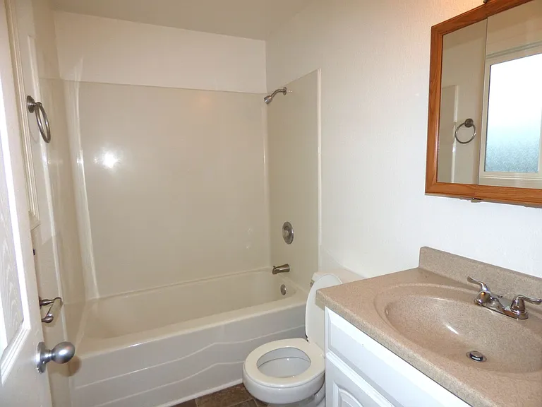 986 Eastwind Ct N — Photo 24