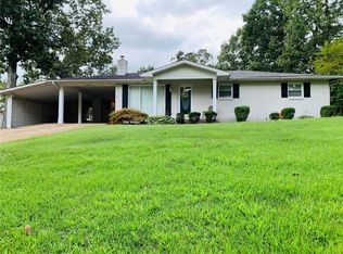 2009 Schweitzer Dr, Poplar Bluff, MO 63901