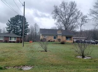 1950 Bridger Rd, Akron, OH 44312