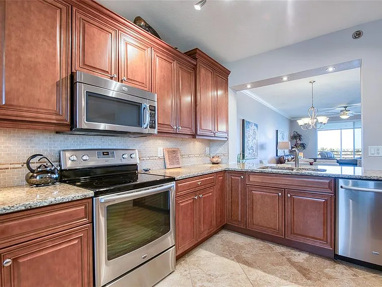 7984 Sailboat Key Blvd S #502 — Photo 8