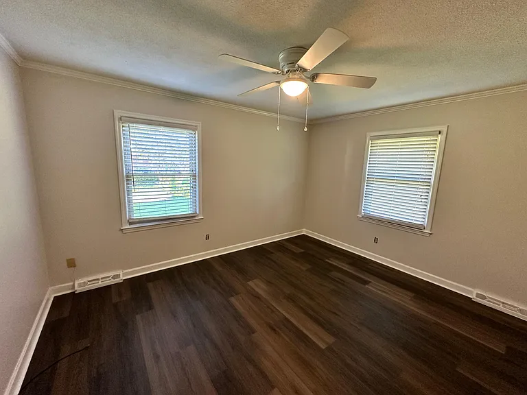 1653 Elijah Loftin Rd — Photo 8