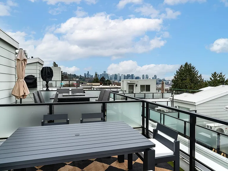 2218C Franklin Ave E #C — Photo 39