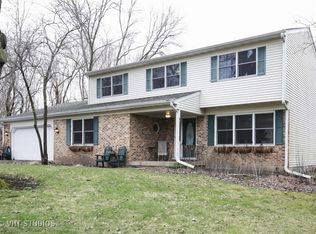 6N303 Woodland Rd, St Charles, IL 60175