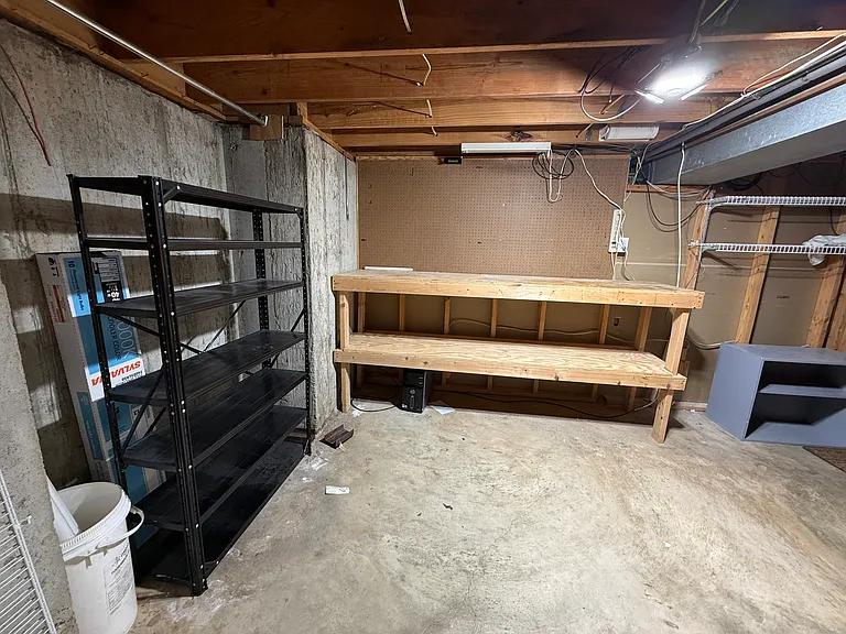 6024 Amberset Ct — Photo 8