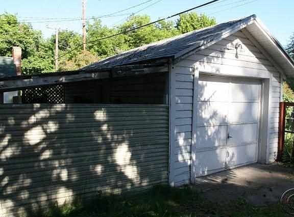 5th image of 310 McLeod Ave