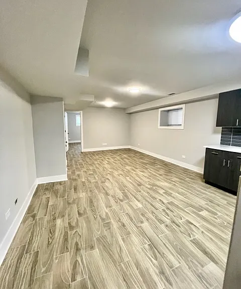 4450 N Winchester Ave #G — Photo 9