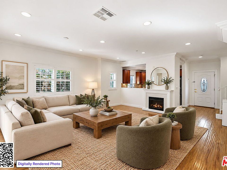 1st image of 338 W Milford St #106