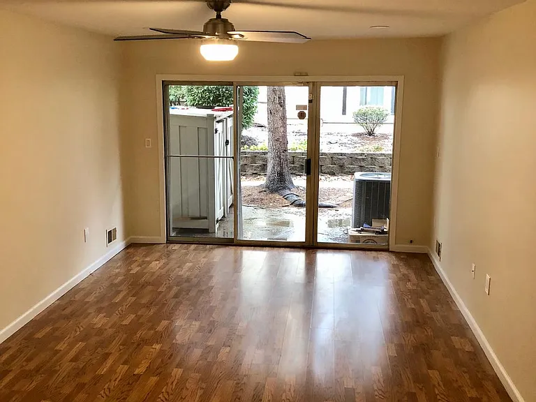 1134 Schmidt Ln — Photo 7