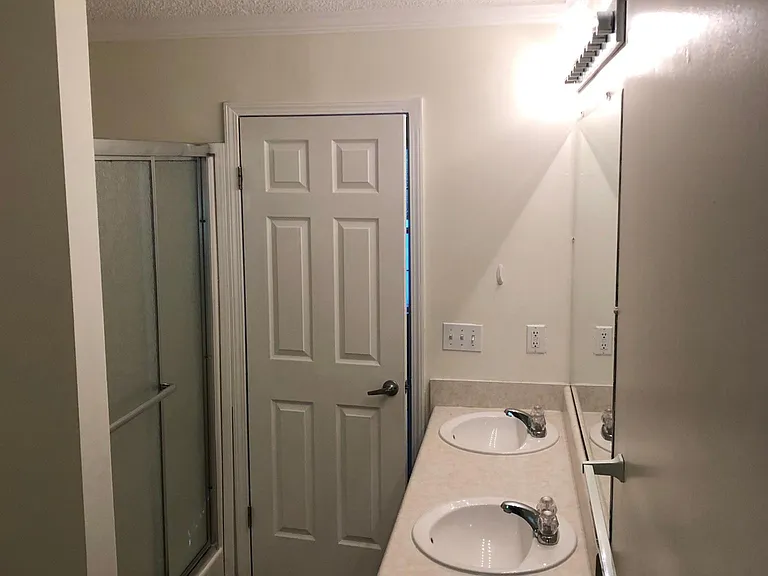 123 Kent St — Photo 15