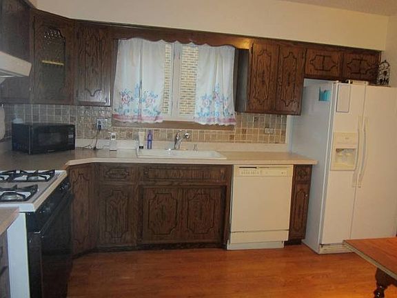 2nd image of 16831 81st Ave APT 1S