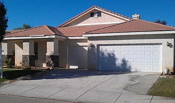 Corner lot, single story