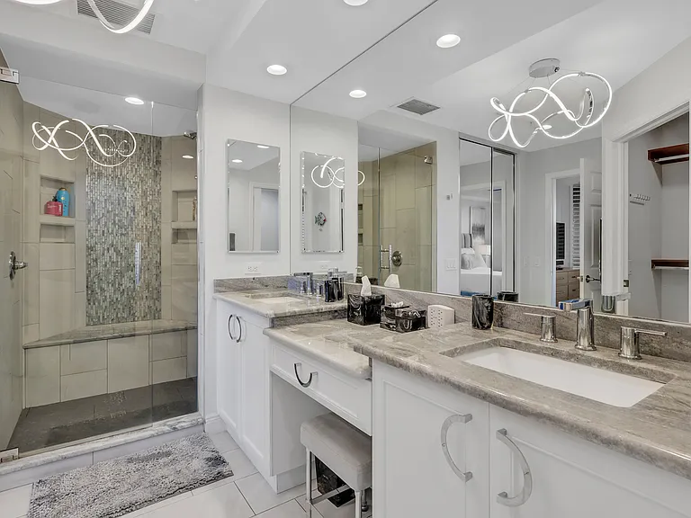 420 Cove Tower Dr #802 — Photo 21