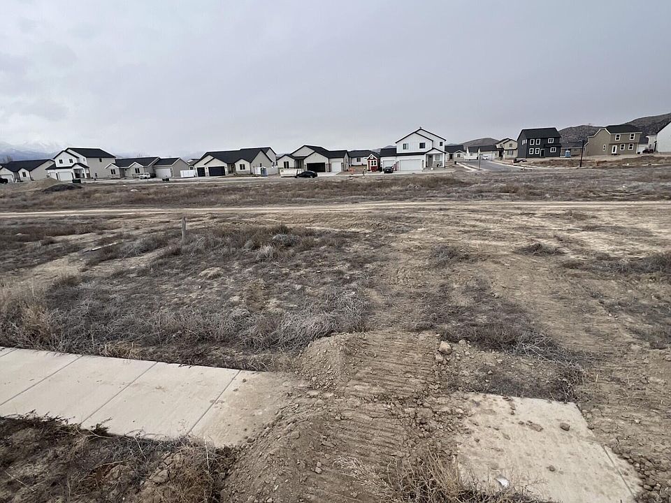 2nd image of 2323 E Sunflower Dr #443