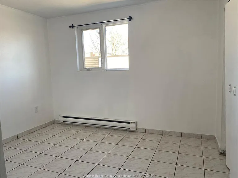 2476 Rivard Ave — Photo 4