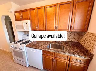28-29 48th St #Top, Astoria, NY 11103