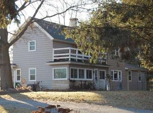 38605 Genesee Lake Rd, Oconomowoc, WI 53066