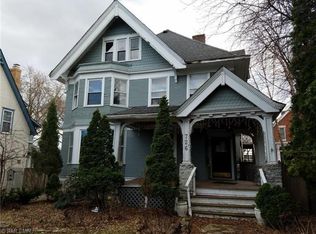 726 Summit Ave, Saint Paul, MN 55105