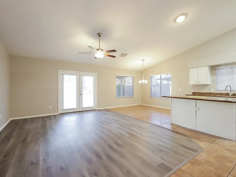 4758 W Kristal Way — Photo 3