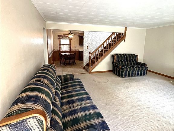 3rd image of 506 W Main St