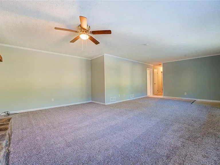905 Rambling Rose Ct NW — Photo 6