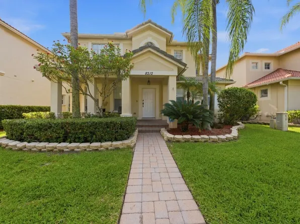 8212 Calterra Dr, Palm Beach Gardens, FL 33418