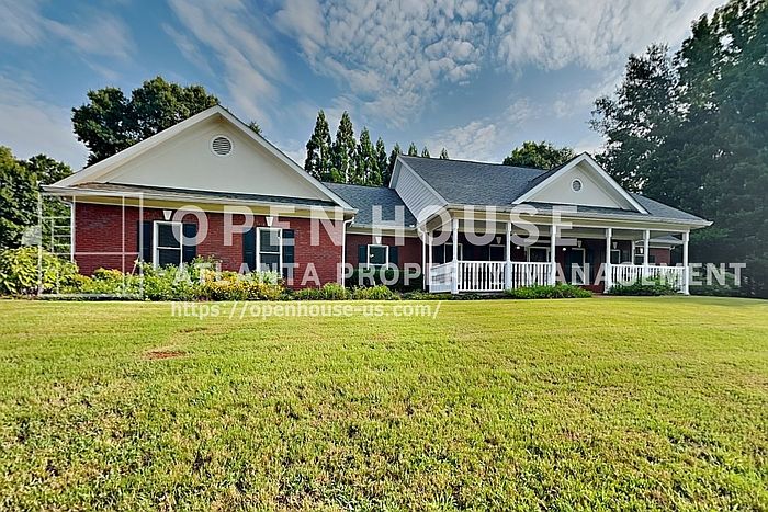 1st image of 601 Peach Pl