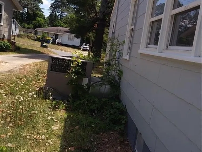 303 Lynn Ave — Photo 20