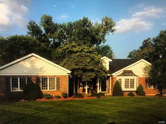 152 Grange Ct photo 1