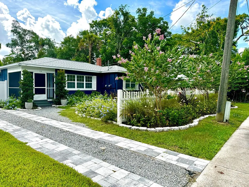 115 N Hampton Ave