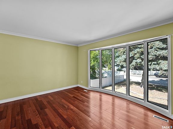 3rd image of 138 Mayfield Road