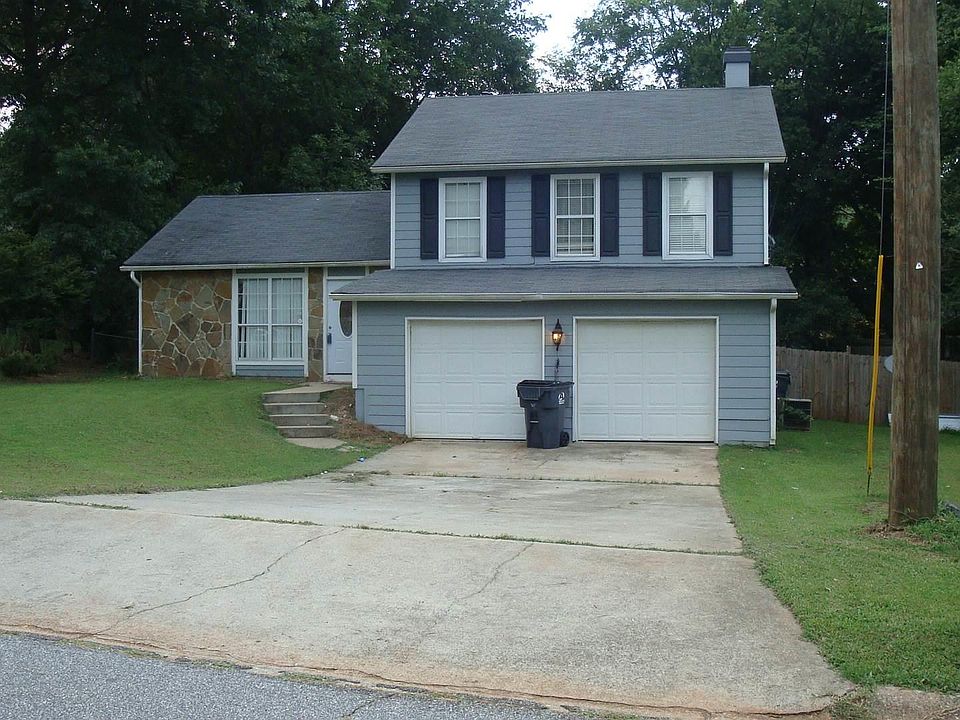 1st image of 3011 Park Creek Ct