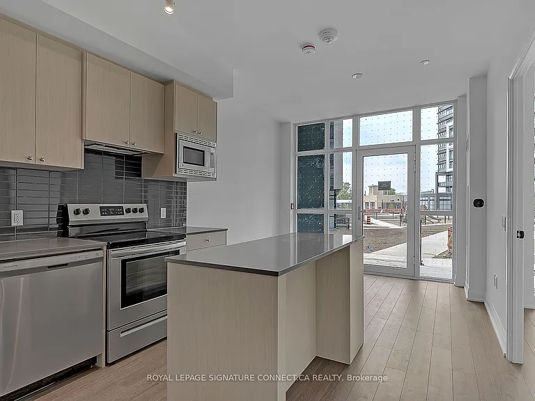 60 George Butchart Dr #111 — Photo 4