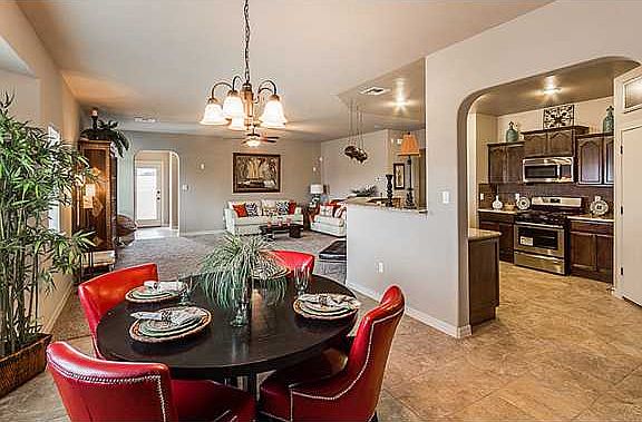 3rd image of 324 Saltford Dr