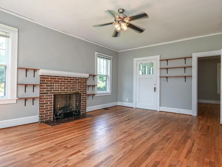 1095 Oconee St — Photo 9
