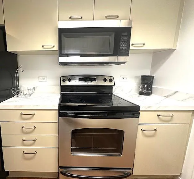 3525 Sage Rd #407 — Photo 19