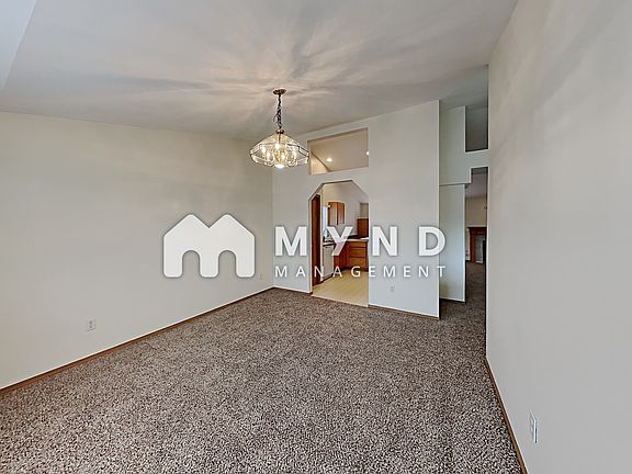 5th image of 4609 213th St E