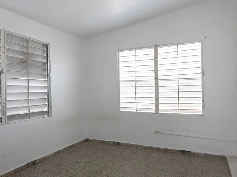 Calle Elisa Tavarez HC12 Urb Lakes Levittown — Photo 7