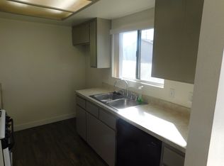 15856 Chehalis Rd APT 4, Apple Valley, CA 92307